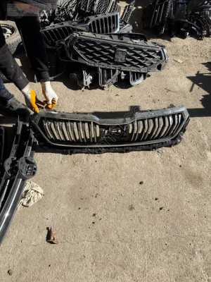 SKODA KODİAQ ÖN PANJUR ÇIKMA ORJİNAL