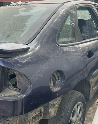 RENAULT LAGUNA 1 2.0 BENZİNLİ 1996-2000 SAĞ ARKA ÇAMURLUK