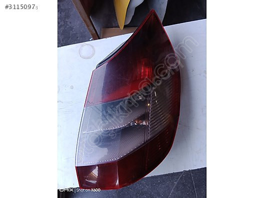 Renault scenic2 sağ stop duy üzerinde orjinal