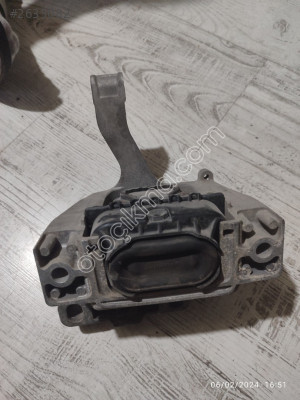 Volkswagen motor kulağı 5Q0 199 262 orjinal hatasız