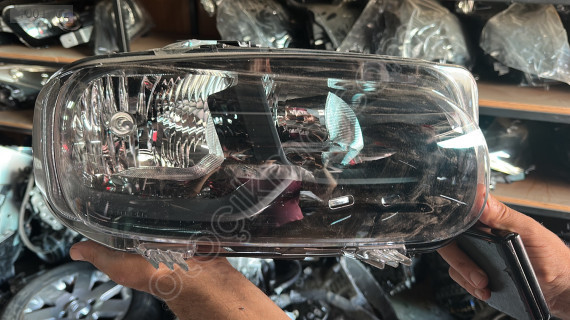 Citreon berlingo ön sağ far orjinal