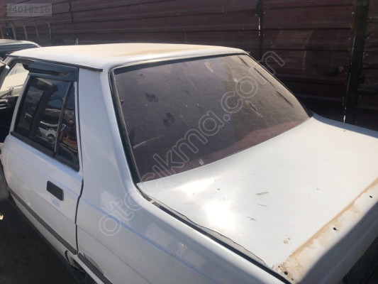 Renault 9 Arka Cam