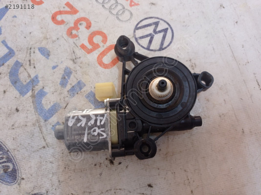 5Q0959801 12-18 AUDİ A3-S3 ORJİNAL ÇIKMA SOL ARKA CAM MOTORU