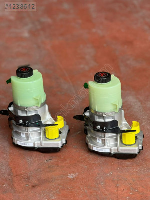 Mercedes c200  1.6 Direksiyon Pompası