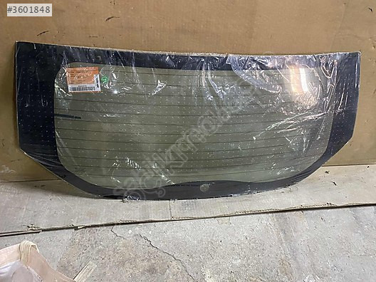 DACİA DUSTER ARKA BAGAJ CAMI