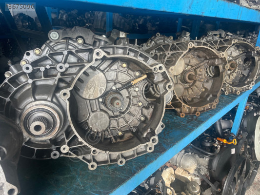 VOLKSWAGEN TRANSPORTER T5 2.5 TDİ 6 İLERİ ORJ ŞANZIMAN