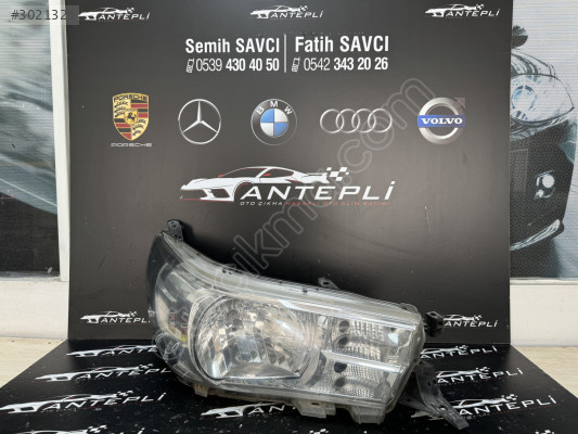 TOYOTA HİLUX SAĞ FAR ÇIKMA