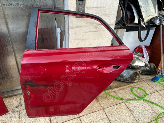 HYUNDAİ İ20 ÇIKMA ORJİNAL SOL ARKA KAPO BD1