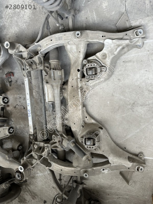 BMW F10 520 530 BENZİNLİ MOTOR TRAVERSİ SÖKME
