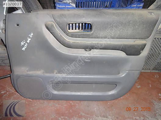 HONDA CRV 2000 ÇIKMA SAĞ ÖN KAPI DÖŞEMESİ