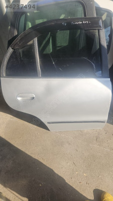 Hyundai Accent yumurta kasa 99 sağ arka kapı