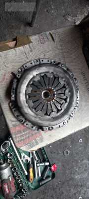 Mazda familia 1.8 debriyaj seti