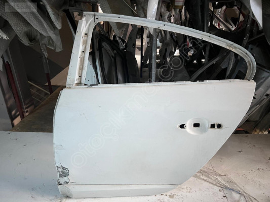 RENAULT FLUANCE BEYAZ SOL ARKA KAPI ORJINAL BOYASIZ LOKALLİK