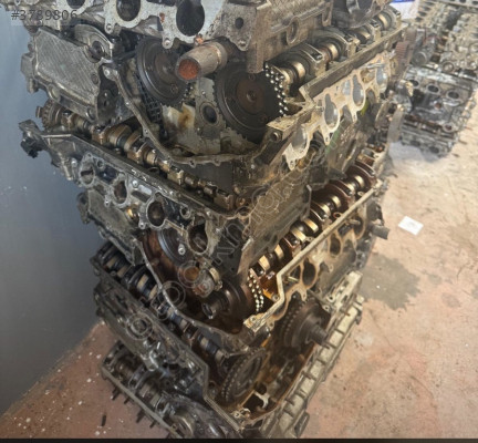 Mercedes 111 Silindir Kapağı