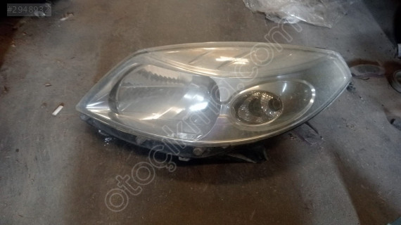 dacia sandero sol far