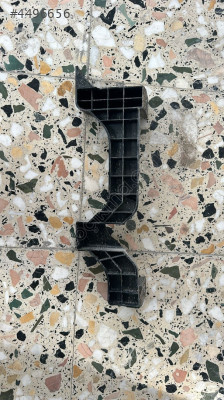 2023 MG MG4 COMFORT BRAKET