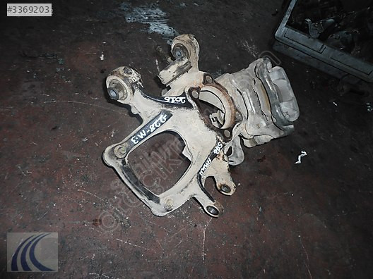 MAZDA 3 2014 ÇIKMA SAĞ ARKA TAŞIYICI