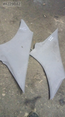 Toyota Carina arka iç plastik kaplamalar