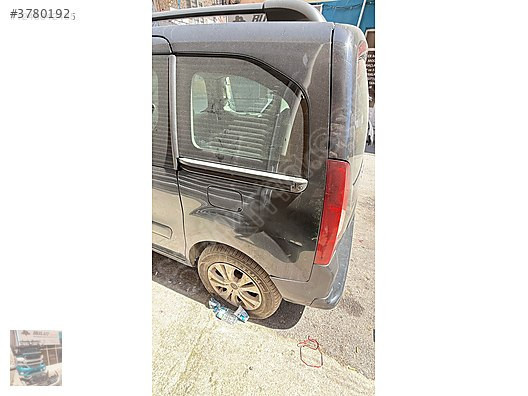 Peugeot partner 2011-2015 1.6 tdi Sol arka çamurluk