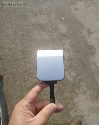 Renault Fluence faz 1 ön tampon çeki demiri kapağı