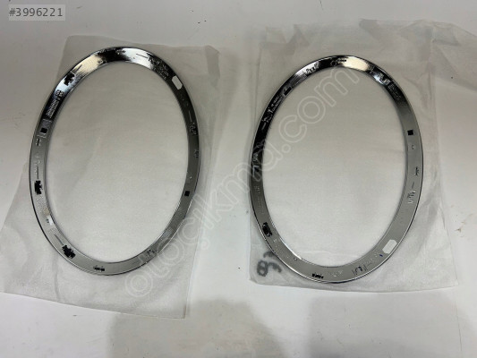 MINI F55- F56- F57 FAR ÇERÇEVESİ SAĞ KROM 51137449210