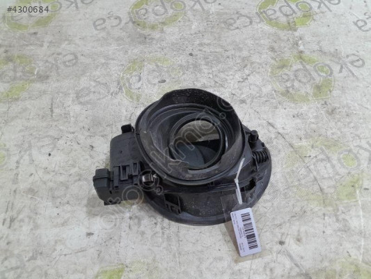 BMW 1 SERİSİ 2012 2015 F20 F21 YAKIT DOLUM KAPAĞI 7238095