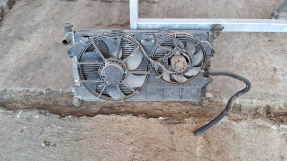 Ford Connet su radyatörü ve fan seti
