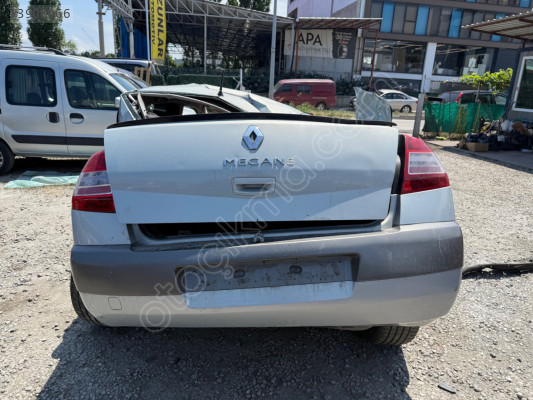 RENAULT MEGANE II ARKA TAMPON