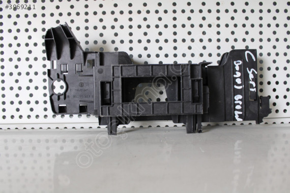 MERCEDES C SERİSİ BAĞAJ BRAKETİ A2055457700