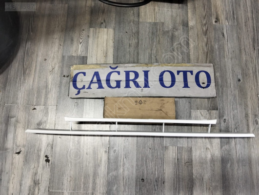 AUDİ A1 ORTA IZGARA SIFIR İTHAL 8X0807061 ÇAĞRI OTO MASLAK