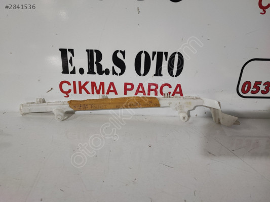 MEGANE 4 ARKA TAMPON BRAKETİ ORJİNAL RENAULT - 852228730R