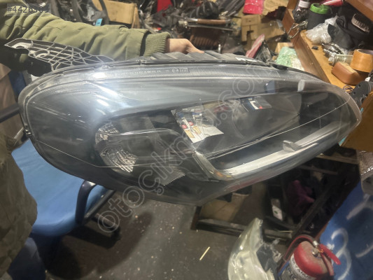 Doblo dört sağ far