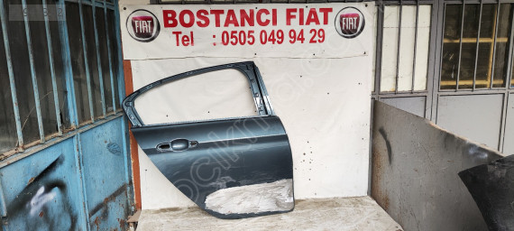 Fiat EGEA CROSS 2021-2024 sağ arka kapı