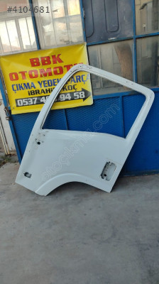 ısuzu nkr çıkma sol ön kapı az hasarlı