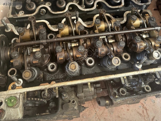 Mercedes 102 Silindir Kapağı
