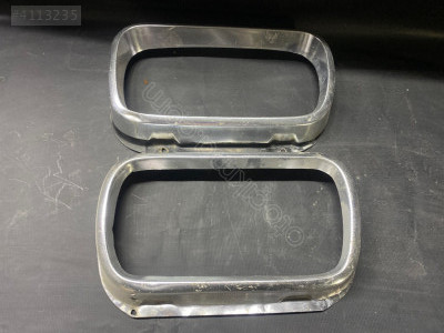 Ford Taunus krom far çerçevesi