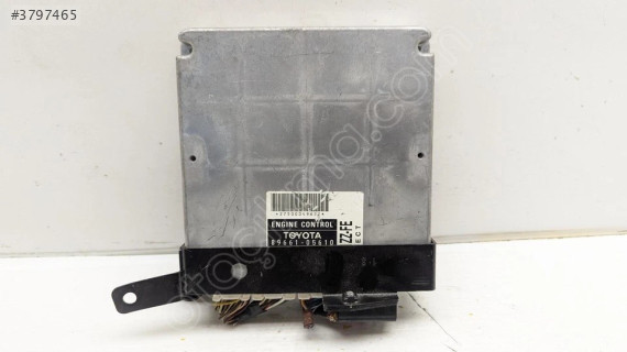 Toyota Avensis 1.8 VVTI 2003 Motor Beyni / 89661-05610 / MB27500