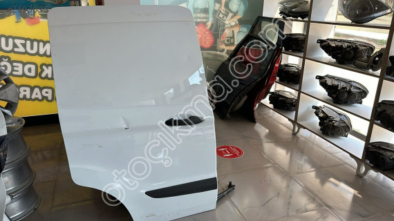 2014-17 MODEL FORD COURİER HATASIZ ORJ ÇIKMA SAĞ SÜRGÜLÜ KAPI