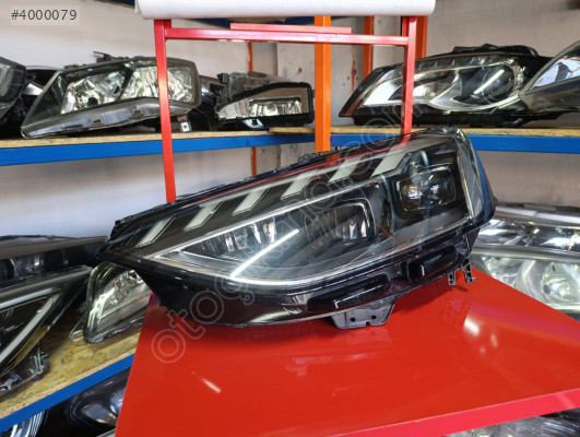 AUDİ A4 SOL ÖN FAR ORJİNAL ÇIKMA