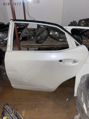 TOYOTA COROLLA SOL ARKA KAPI 2013-2018 ÇIKMA ORİJİNAL