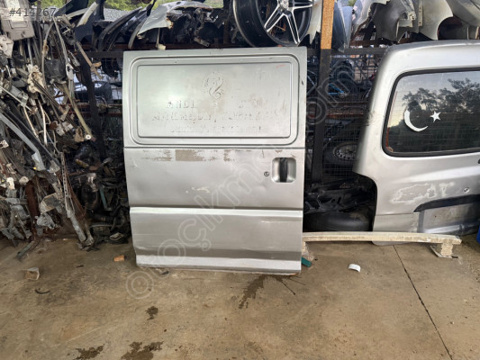 HYUNDAİ H100 SAĞ SÜRGÜLÜ KAPI