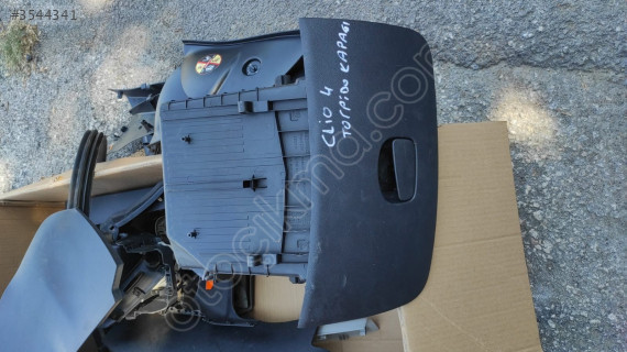RENAULT CLİO 4 TORPİDO KAPAGI ÇIKMA