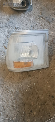 Toyota hiace sol Sinyal lambası