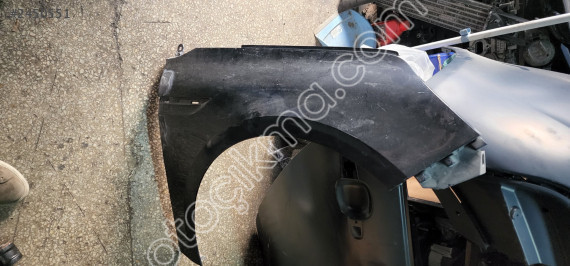 Renault Megane 4 Modeli Sağ Ön Çamurluk