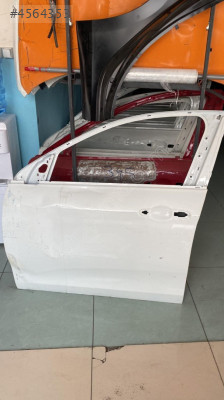 FİAT EGEA SOL ÖN KAPI ÇIKMA ORJİNAL