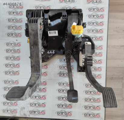 2023 FİAT DUCATO PEDAL SETİ ÜÇLÜ TAKIM 2582501055-2582501074