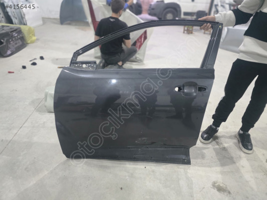 2016/2023 TOYOTA C-HR FÜME SOL ÖN KAPI ORJINAL LOKALLIK
