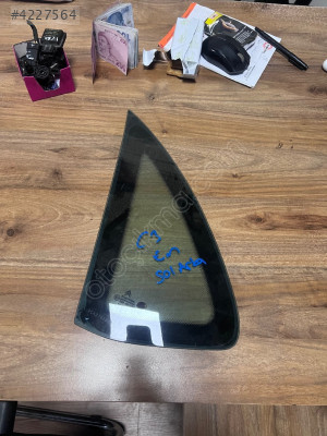 Citroen c3 sol arka kelebek cam (2003-2009)