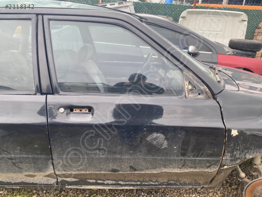 FORD FESTIVA SAĞ ÖN KAPI