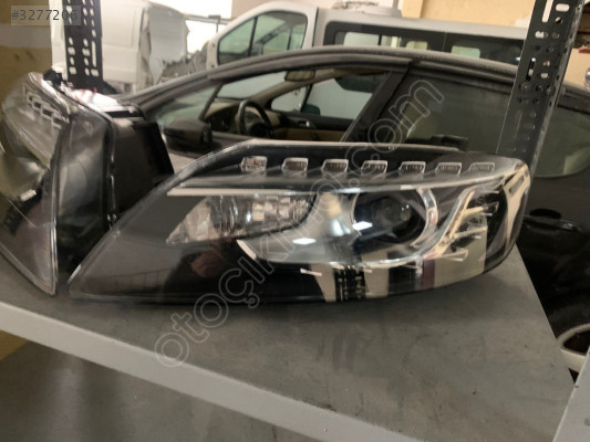 Audi Q7 Far Takımı Orjinal Çıkma